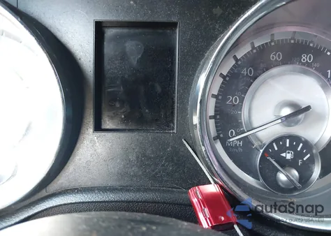 2014 Chrysler 300 z USA, uszkodzony, nr VIN 2C3CCAAG1EH276250